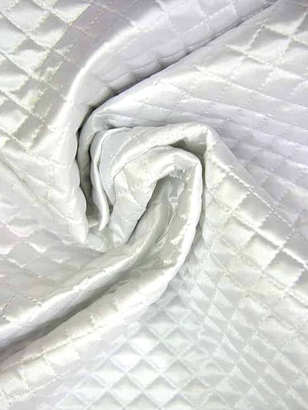 kapitone kumaş beyaz