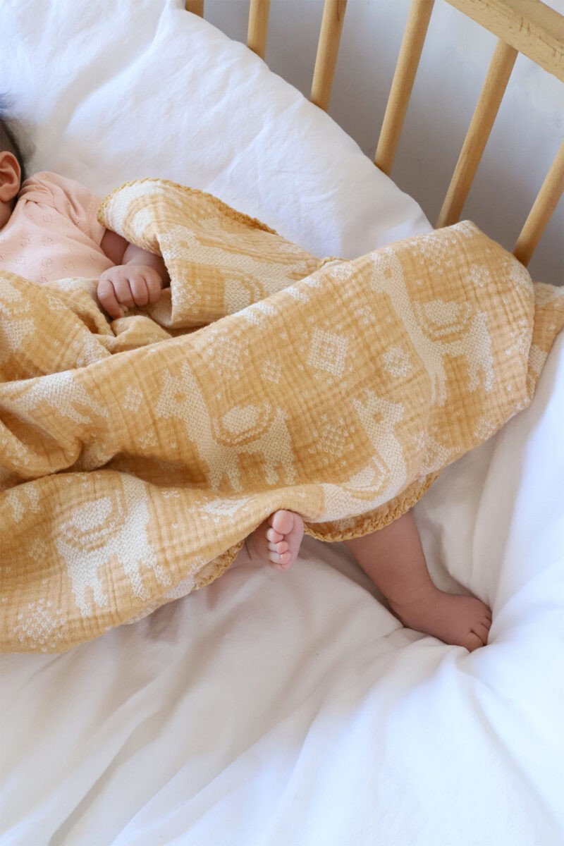 birlik1952 bebek battaniye jakarlı 3 kat müslin three layer jaquard swaddle blanket baby crinkle krinkle muslin fabric cotton lama mustard sarı yellow