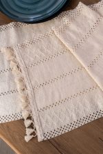 birlik1952 yıkanmış keten runner masa örtüsü table cloth linen otantik traditional dekoratif ev tekstili krem dantel eteği püsküllü