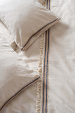 birlik1952 püsküllü organik yıkanmış keten washed linen fabric nevresim seti otantik buldan babadağ işhanı el emeği handmade traditional bed linen set otantik mavi jüt ponponlu