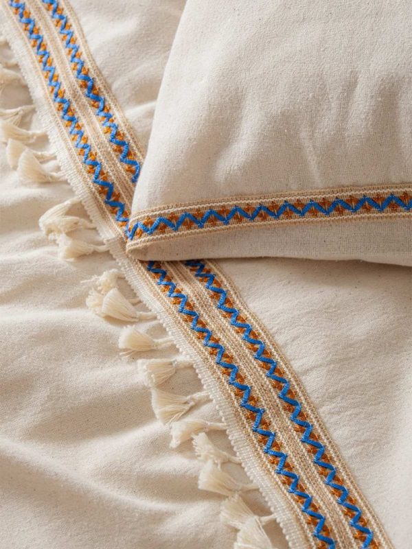 birlik1952 püsküllü organik yıkanmış keten washed linen fabric nevresim seti otantik buldan babadağ işhanı el emeği handmade traditional bed linen set otantik mavi jüt ponponlu