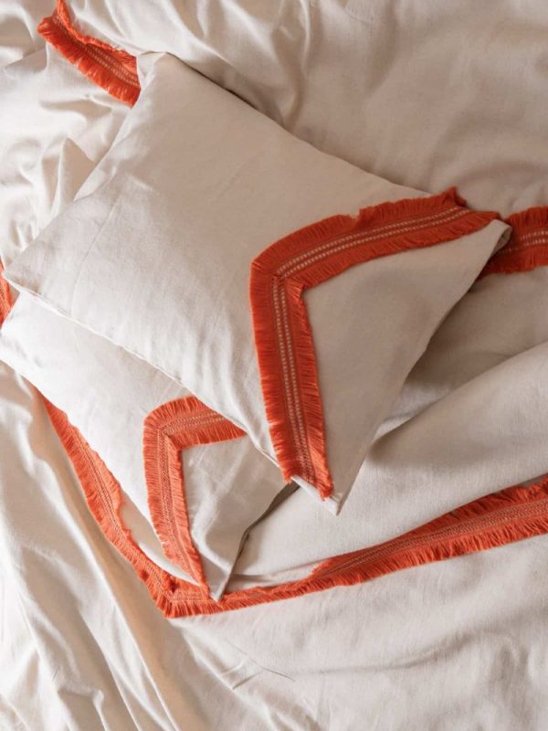 birlik1952 püsküllü organik yıkanmış keten washed linen fabric nevresim seti otantik buldan babadağ işhanı el emeği handmade traditional bed linen set otantik turuncu orange püskül