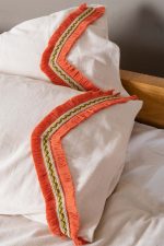 birlik1952 püsküllü organik yıkanmış keten washed linen fabric nevresim seti otantik buldan babadağ işhanı el emeği handmade traditional bed linen set otantik sarı turuncu orange püskül