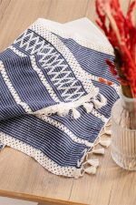 birlik1952 keten runner masa örtüsü table cloth linen otantik traditional dekoratif ev tekstili krem dantel eteği püsküllü lacivert mavi blue