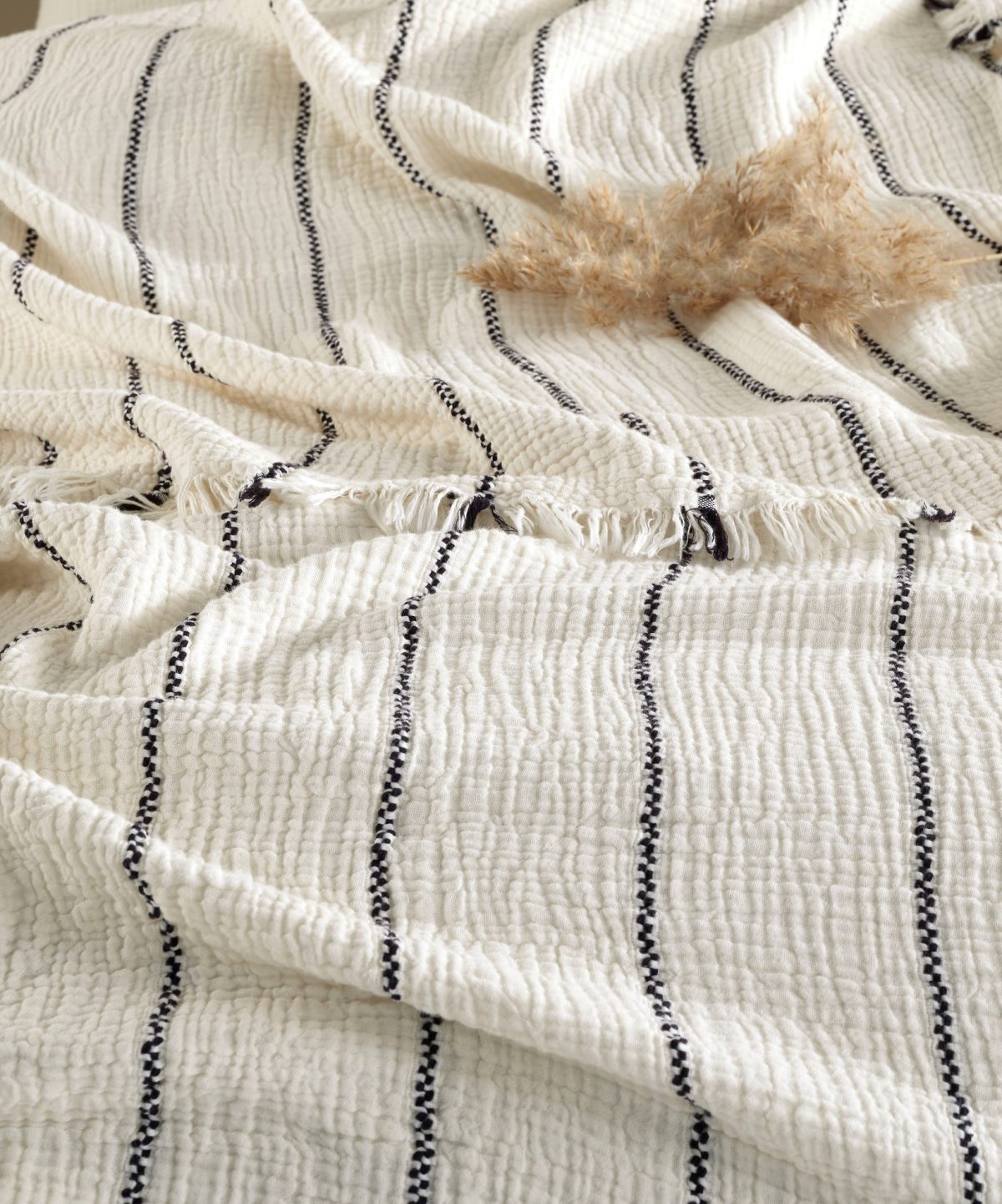 birlik1952 4 kat müslin çift kişilik yatak örtüsü bedspread swaddle 4 layer gauze multi muslin double gauze textile iplik boya cotton muslin siyah black stripe çizgili jaquard jakarlı troya striped
