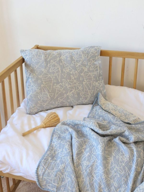 birlik1952 bebek battaniye jakarlı 3 kat müslin three layer jaquard swaddle blanket baby crinkle krinkle muslin fabric cotton dino dinozor origami geometrik mavi blue