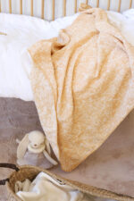 birlik1952 bebek battaniye jakarlı 3 kat müslin three layer jaquard swaddle blanket baby crinkle krinkle muslin fabric cotton dino dinozor origami geometrik sarı yellow