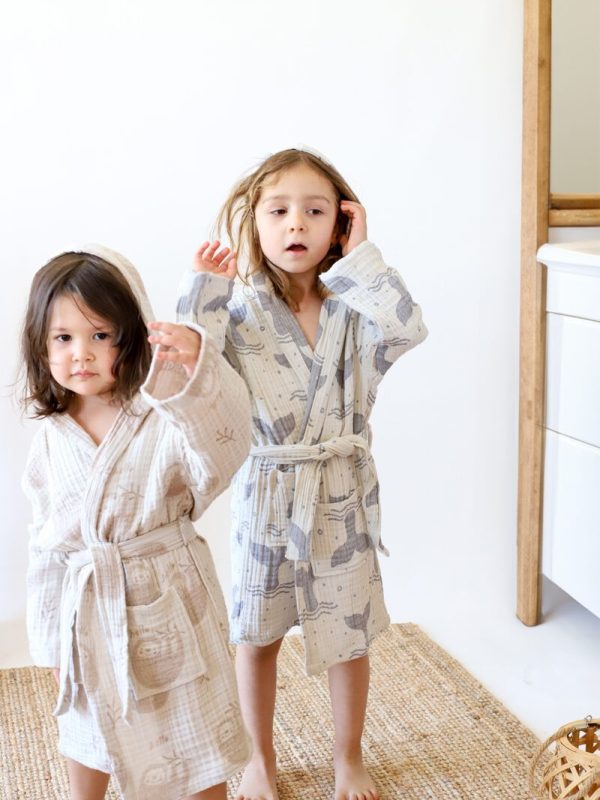 birlik1952 3 kat müslin kumaş gauze bathrobe robe bornoz baby child baskılı printed whosale jakarlı jaquard toptan tekstil denizli whale tail balina kuyruk