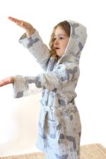 birlik1952 3 kat müslin kumaş gauze bathrobe robe bornoz baby child baskılı printed whosale jakarlı jaquard toptan tekstil denizli whale tail balina kuyruk