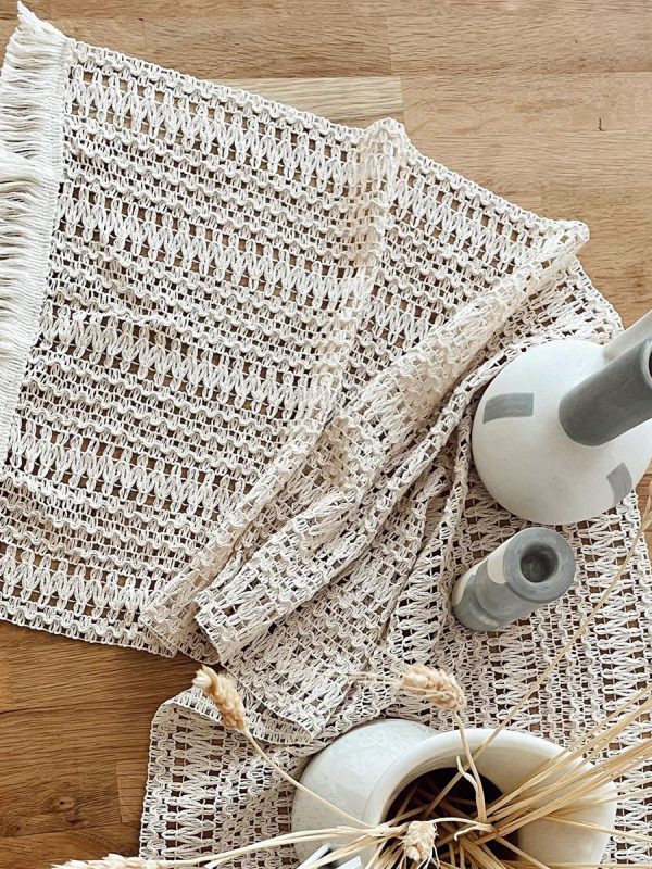 birlik1952 vivamaison runner masa örtüsü place mat table runner dantel püsküllü cream ham rome