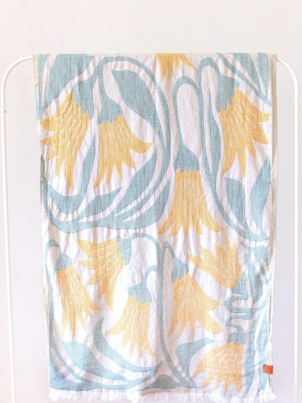 birlik1952 beach towel sahil peştemal pestemal peshtemal bath towel muslin müslin etamin scarf cotton whosale sarı laleler yellow tulip