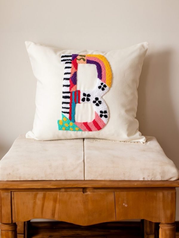 birlik1952 punch needle panç kırlent yastık kılıfı pillow case personalized embroiedryart nakış el işi hand made word harf