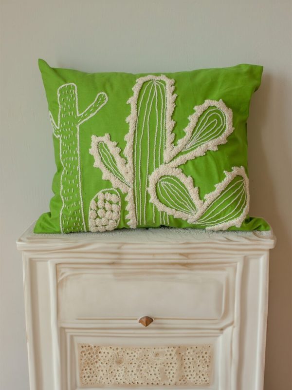 birlik1952 punch panç kırlent yastık kılıfı pillow case personalized embroiedryart nakış el işi hand made kaktüs cactus