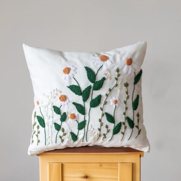 birlik1952 punch panç kırlent yastık kılıfı pillow case personalized embroiedryart nakış el işi hand made daisy garden papatya kır bahçesi