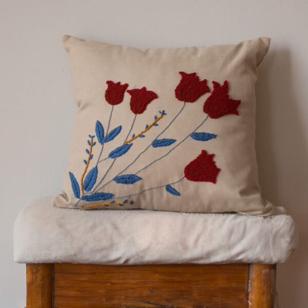 birlik1952 punch panç kırlent yastık kılıfı pillow case personalized embroiedryart nakış el işi hand made tulip lale