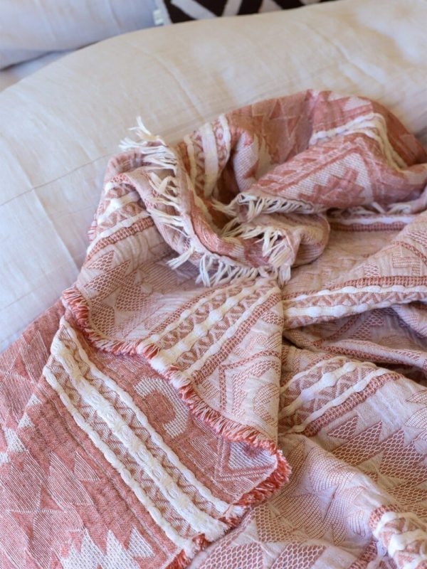 birlik1952 bedspread jaquard jakarlı bed swaddle battaniye etnik desen ethnic pamuk cotton pike pique whosale turkey yatak örtüsü terracota kiremit red